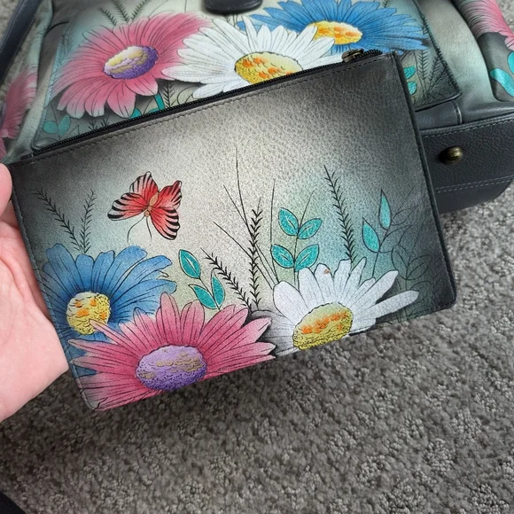 Anuschka 4 piece set floral hand painted bags - Picture 7 of 14